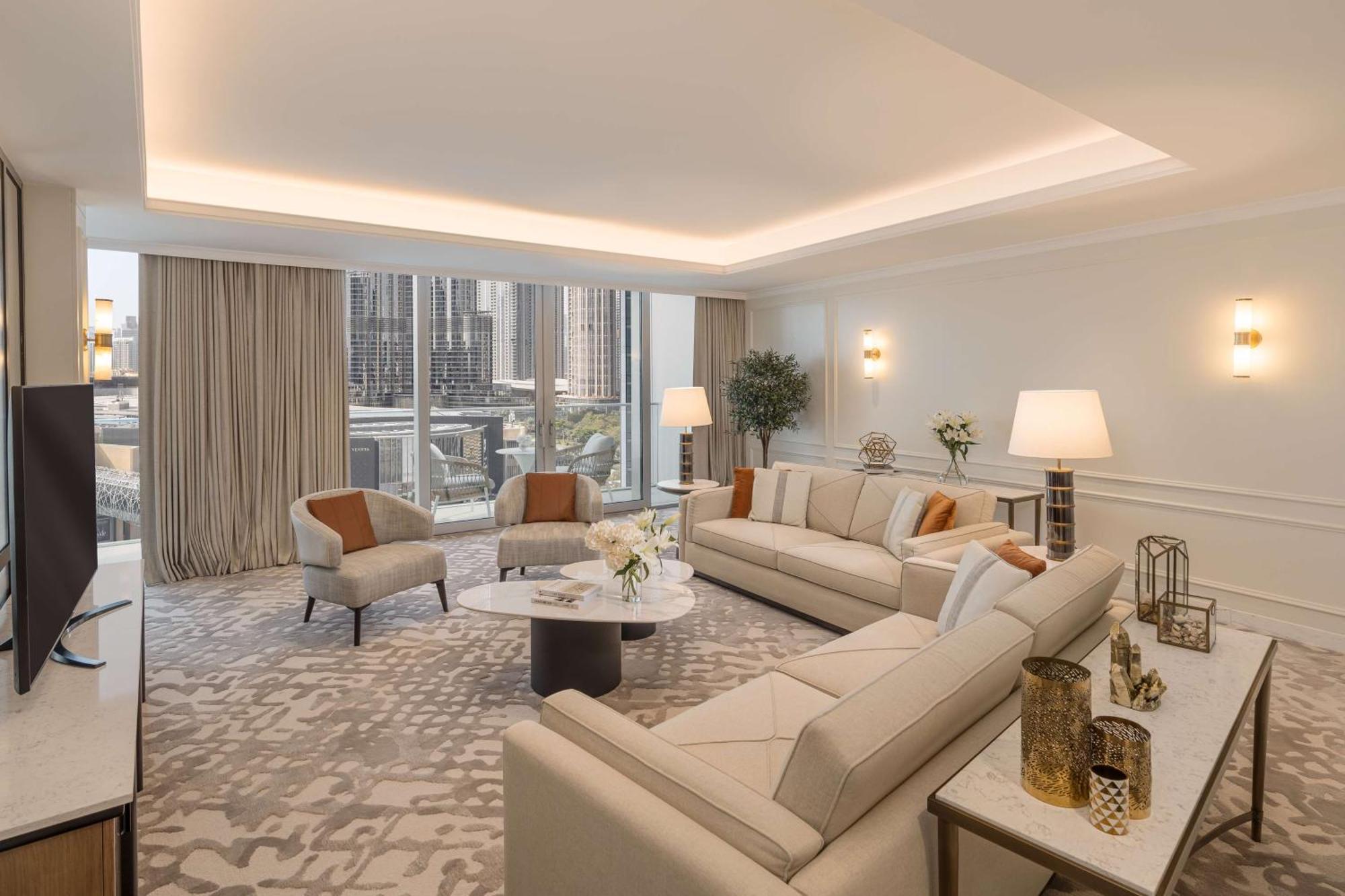 Kempinski The Boulevard Дубай Екстериор снимка A living room at the Ritz-Carlton, DIFC